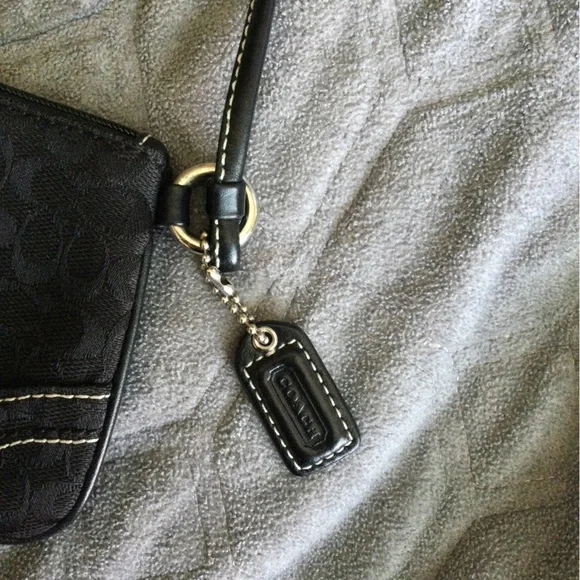 Vintage COACH wristlet perfect condition - Picture 3 of 7